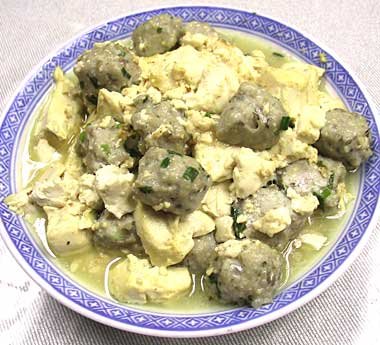 肉碎蒸茄子400.jpg (28281 bytes)