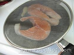 隔油網可助減少油彈出周圍油