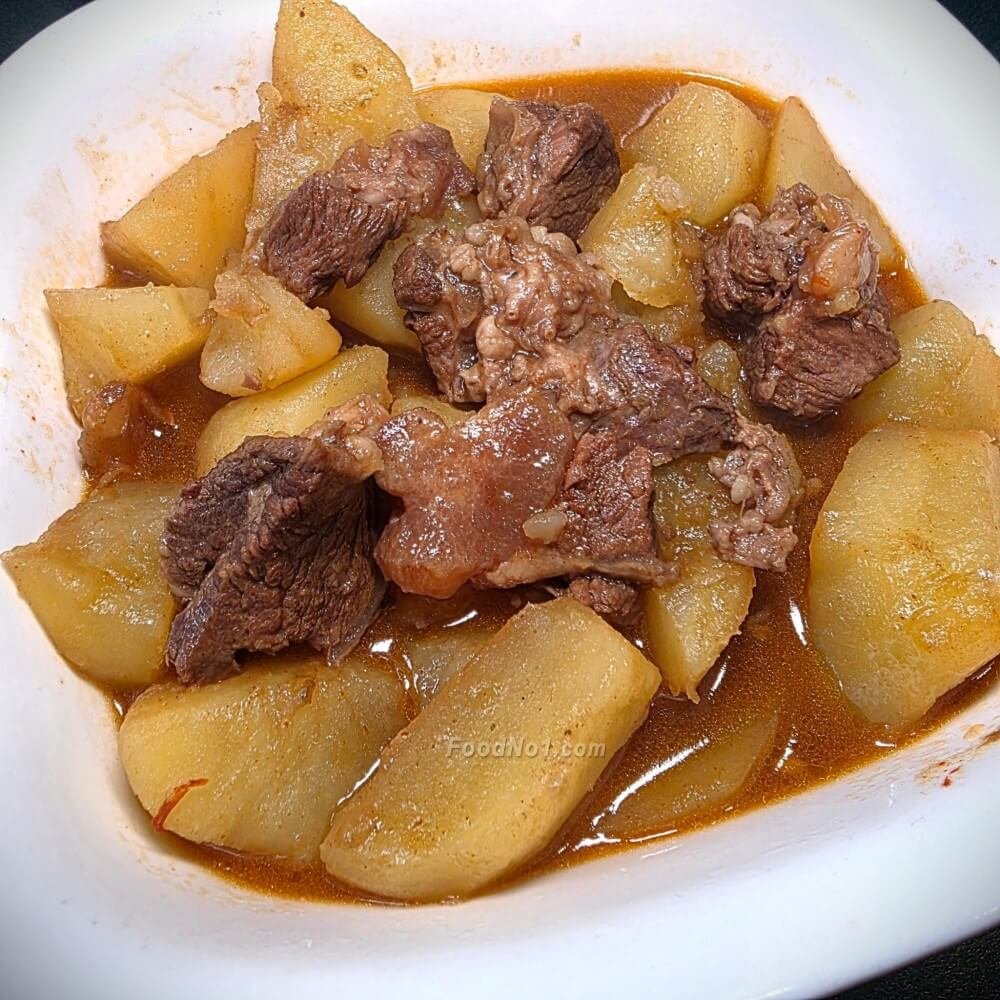 五香牛腩炆薯仔