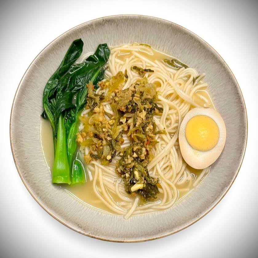 酸菜肉碎清湯麵