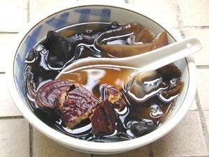 Lingji-soup1.jpg (23754 bytes)