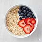 鮮奶粟米片配水果