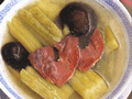 肘子黃豆熬涼瓜湯