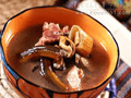 桑寄生，蘆根煲黃鱔淡菜湯