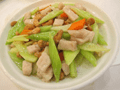 西芹炒肉丁